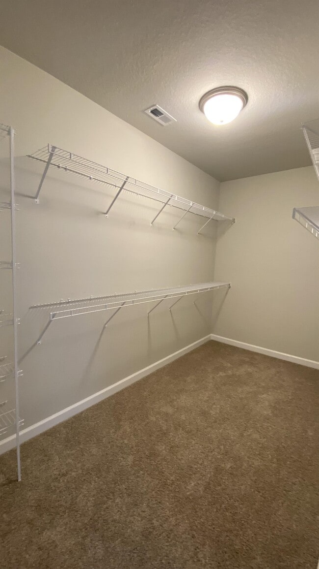 Building Photo - 304 Otis Cv Ln