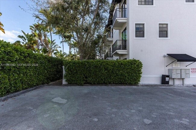 Building Photo - 7743 SW 99th St