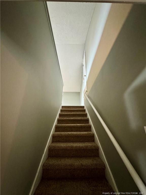 Building Photo - 7031 Calamar Dr