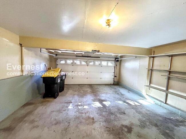 Building Photo - 3118 Squaw Valley Dr