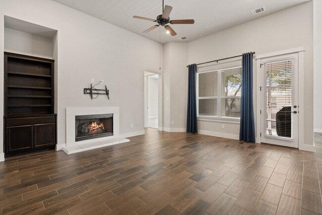 Building Photo - 13701 Ronald Reagan Blvd