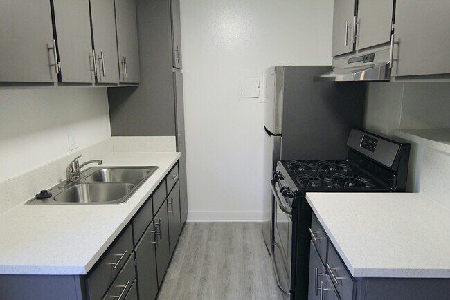 Building Photo - 10600 Victory Blvd