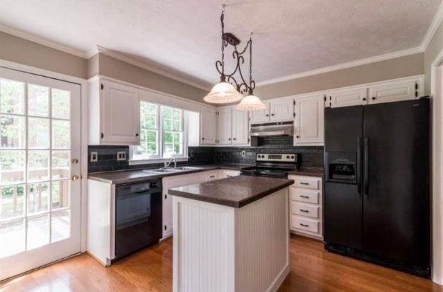 Building Photo - 637 Corbin Lake Ct