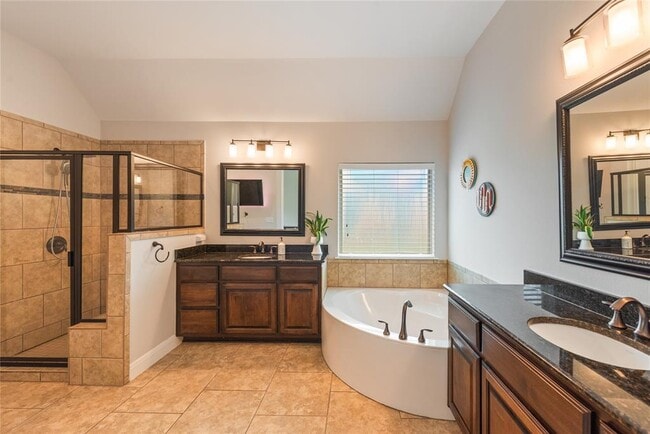 Building Photo - 12305 Lostwood Cir