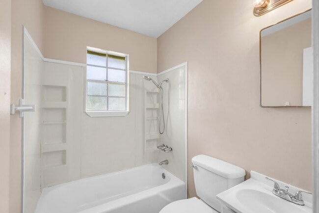 Building Photo - 9701 MS-613