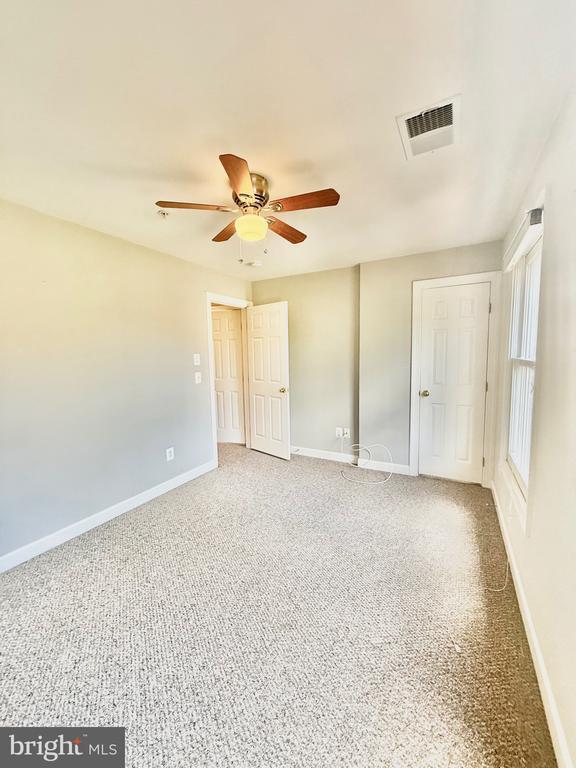 Building Photo - 456 Ferdinand Day Dr