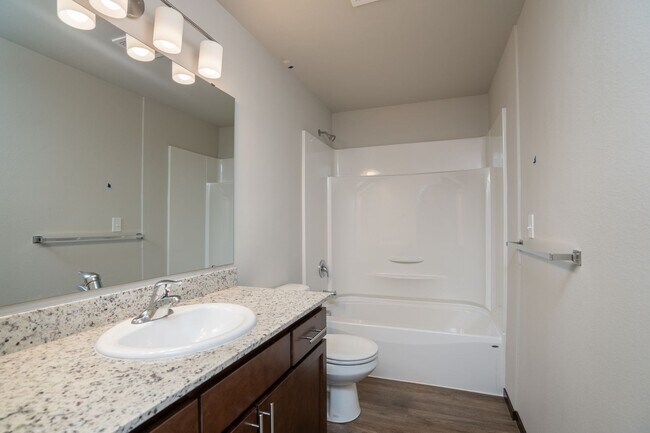 Building Photo - 2 Bedroom | AVAILABLE SOON!
