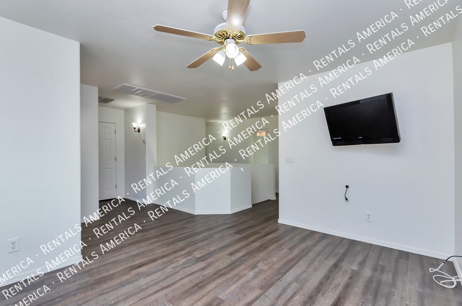 Building Photo - 60191 Verde Vista Ct