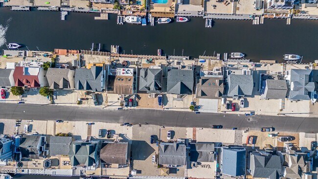 Building Photo - 44 Harold Ln