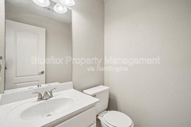 Building Photo - 422 Granite Bay