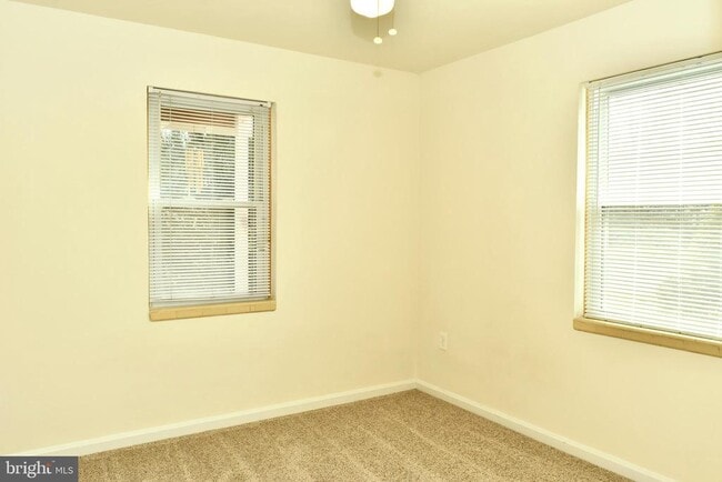 Building Photo - 627 Biggs Ave