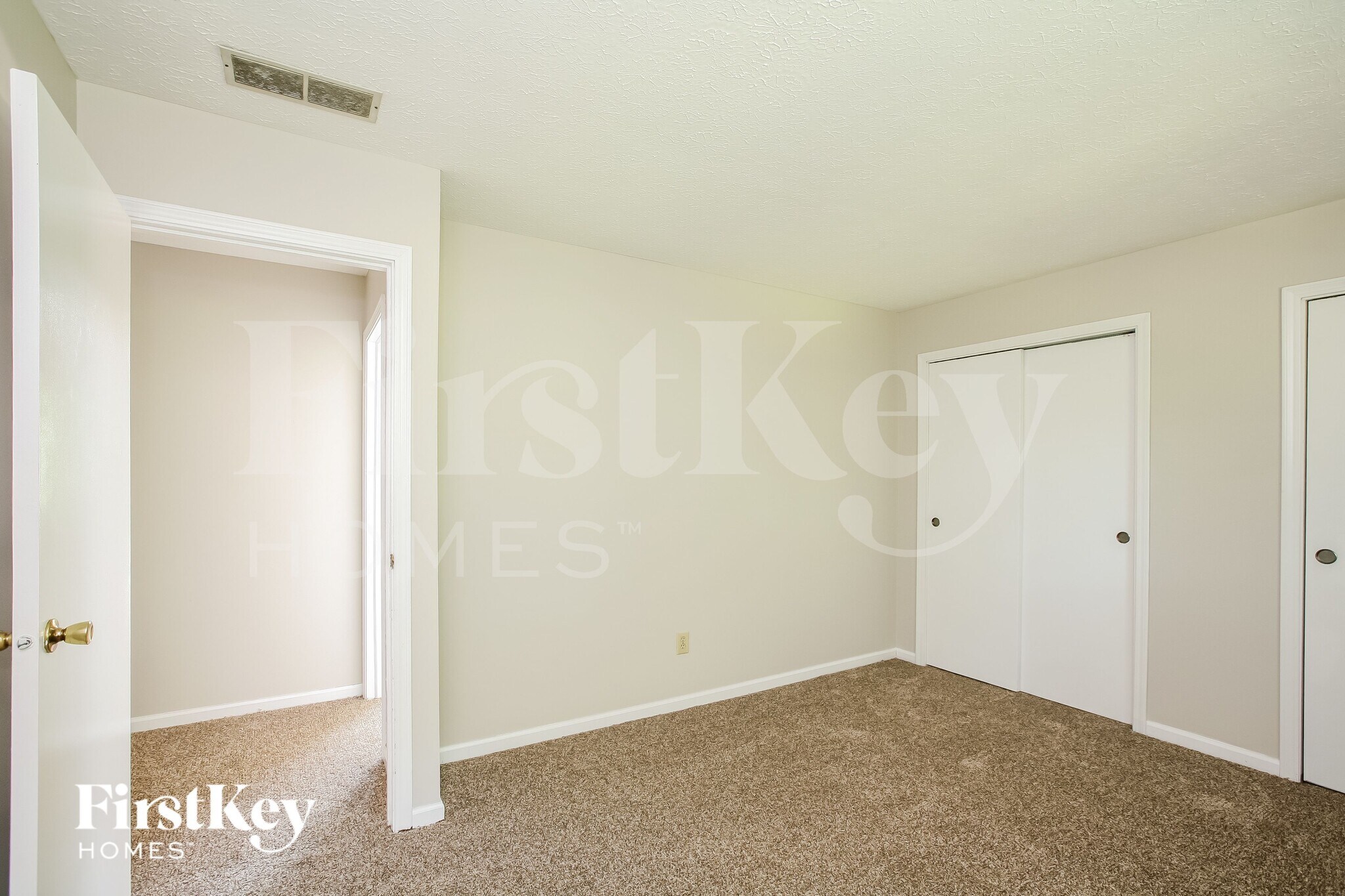 Building Photo - 211 Banbury Rd