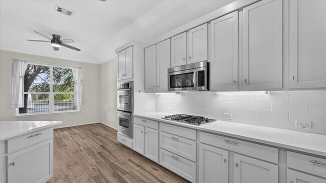 Building Photo - 22626 Fanwick Dr