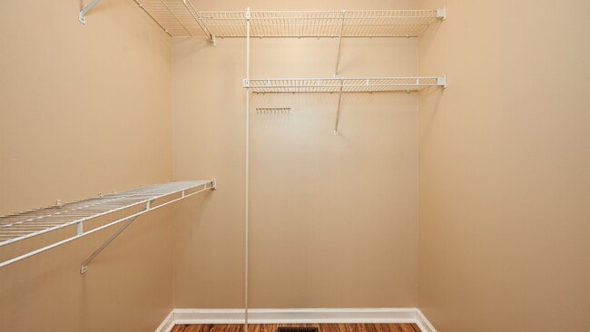 Building Photo - Now Ready: 2BR, 1 1/2 BA condo, upstairs unit. (Please do not apply without speaking with us first.)