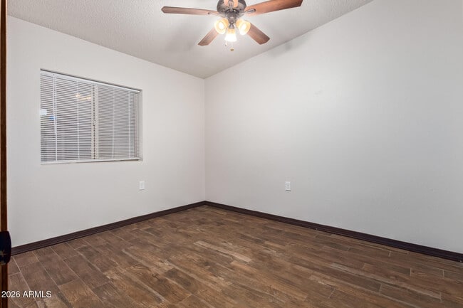 Building Photo - 7101 E Wilshire Dr