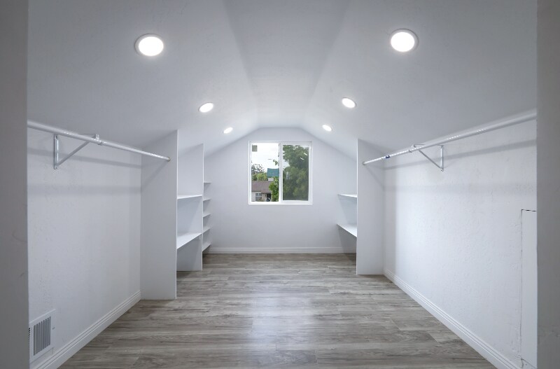 Building Photo - 501 Magnolia Ave