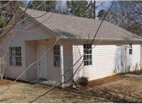 Building Photo - 3425 Century Dr