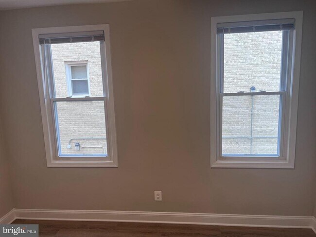 Building Photo - 8611 Flower Ave