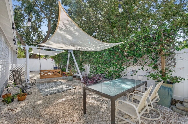 Building Photo - 4201 3rd Ave N