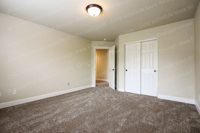 Building Photo - 17481 SW Winona Ln