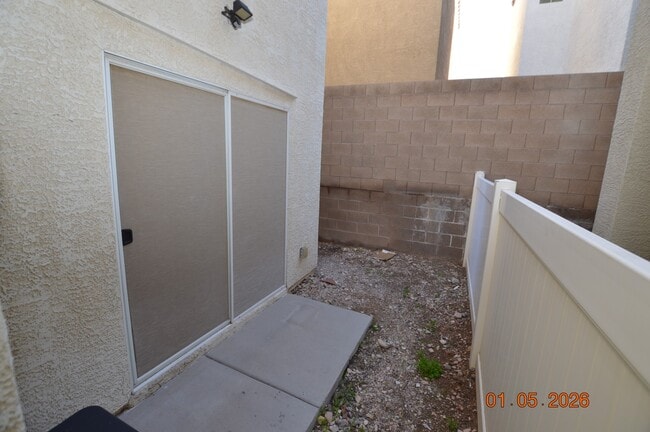 Building Photo - 7737 W Trails Village Pl