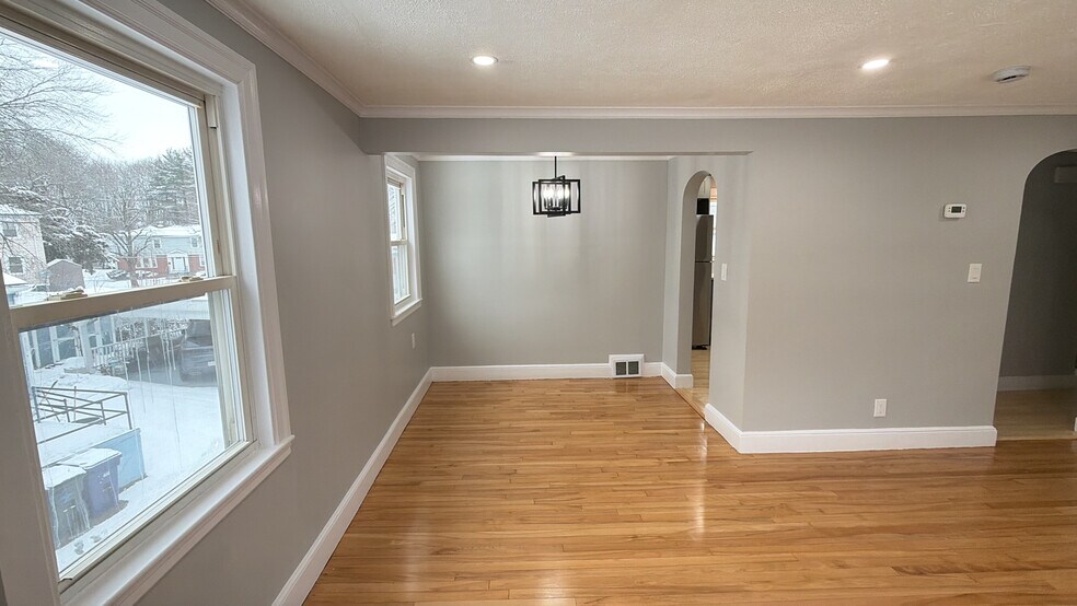 Building Photo - 3 Mamelon Cir