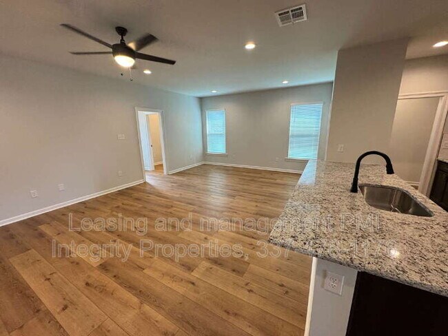 Building Photo - 213 Tatum Ln