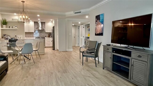 Building Photo - 3550 Galt Ocean Dr