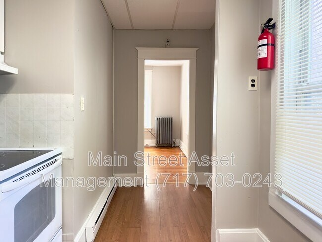 Building Photo - 2108 Walnut St