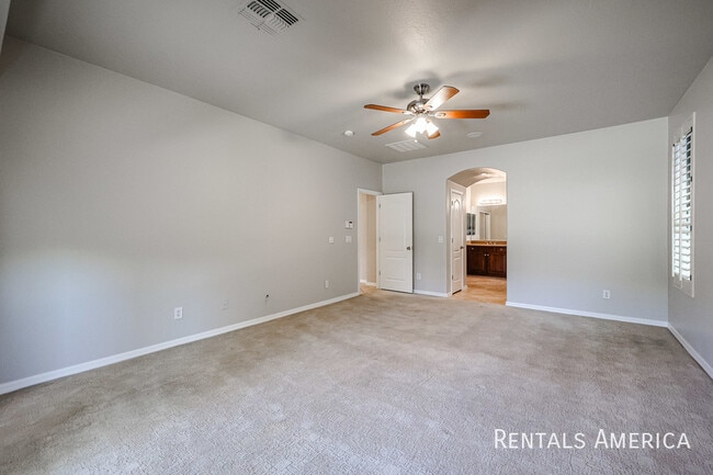 Building Photo - 3173 E Canyon Way