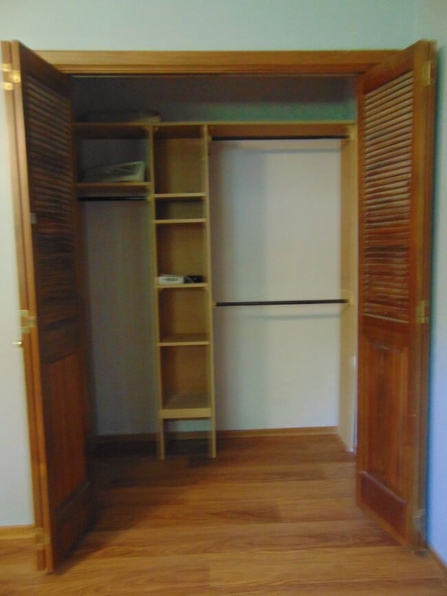 Building Photo - Nice 3 Bed 3 Bath House In University Park...
