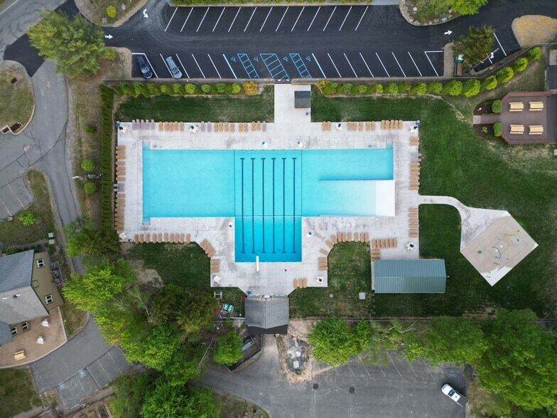 Building Photo - 5127 Hounds Ear Rd