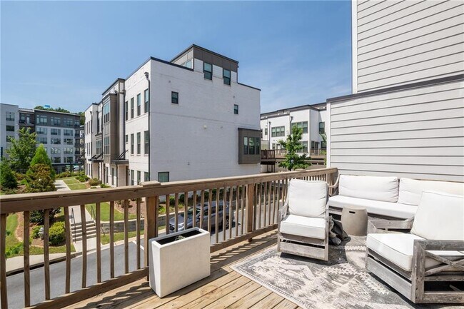Building Photo - 2143 Burnside Dr NW