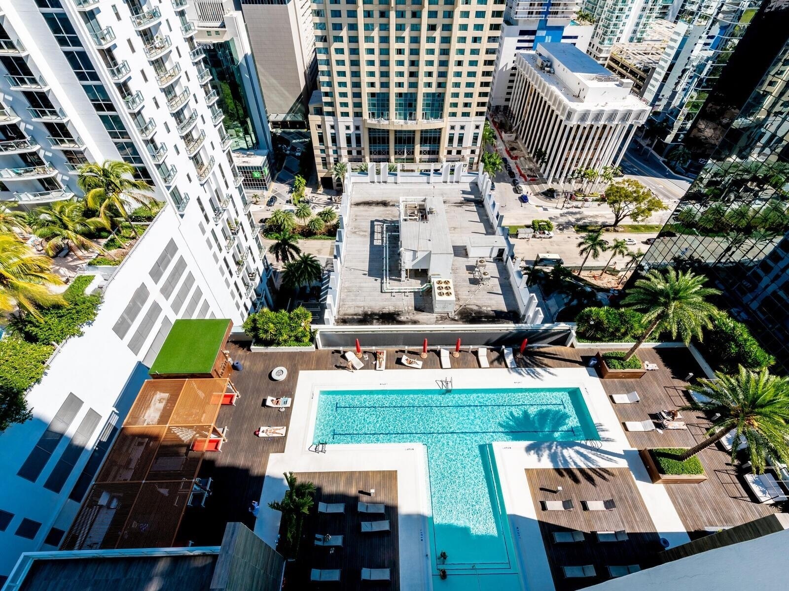 Building Photo - 1080 Brickell Ave
