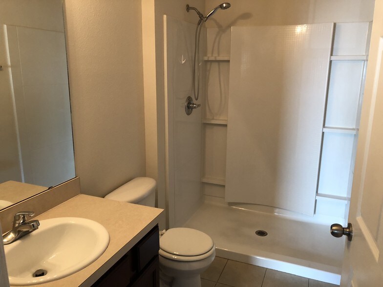 Building Photo - 4917 Key Lime Dr