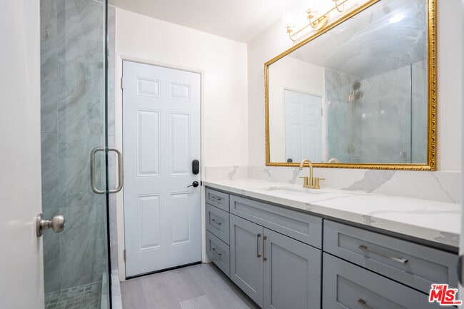 Building Photo - 17440 Fraser Pl