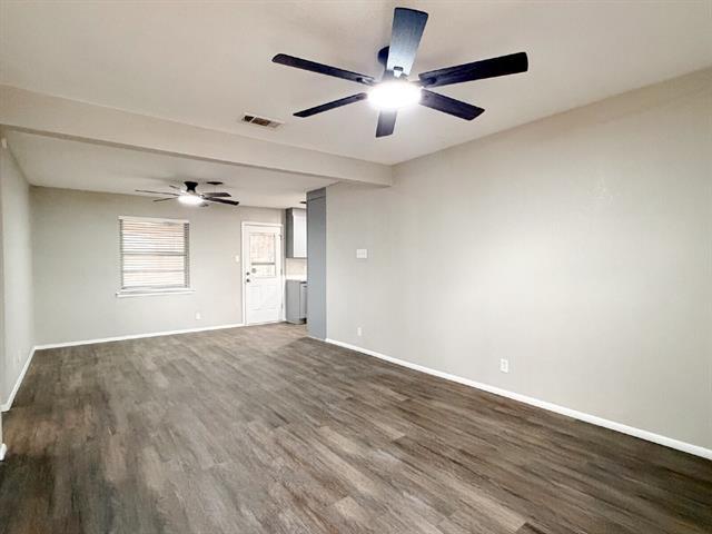 Building Photo - 549 NW Hillery St