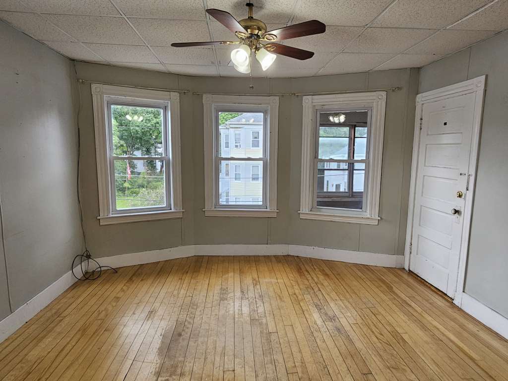 Building Photo - 20 Kosta St