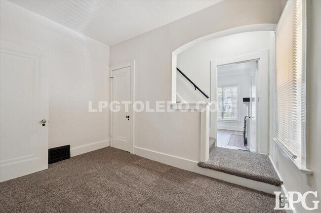 Building Photo - 3617 Homewood Ave