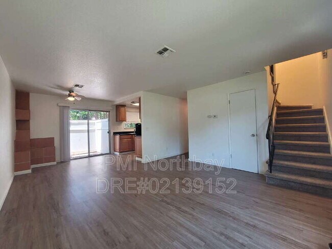 Building Photo - 2140 Woolner Ave