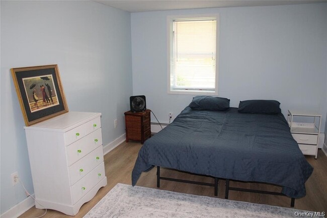 Building Photo - 24 Chestnut Ln