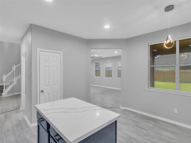 Building Photo - 15834 Mountain Mist Trail