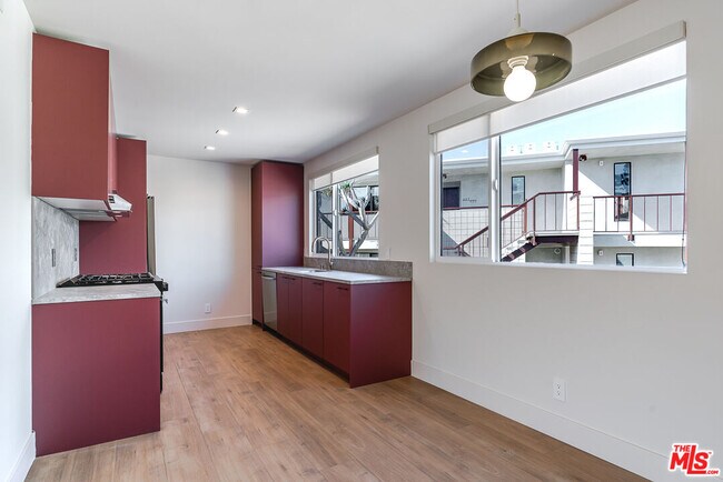 Building Photo - 12425 Texas Ave