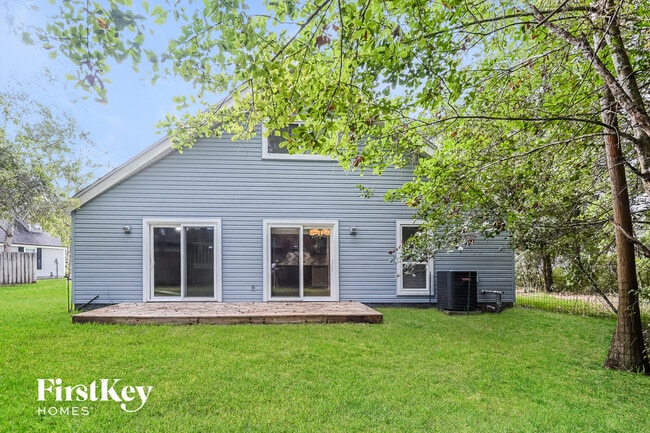 Building Photo - 6835 Candlewood Dr S