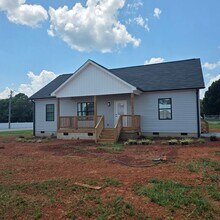 Building Photo - 118 Wetmore Rd