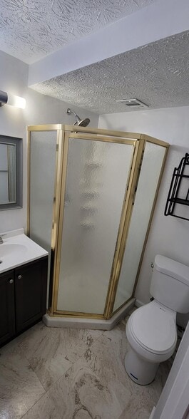 Building Photo - 8399 Fern Leaf Ct