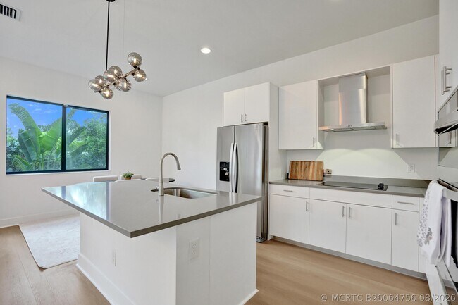 Building Photo - 13145 Addilyn Ct