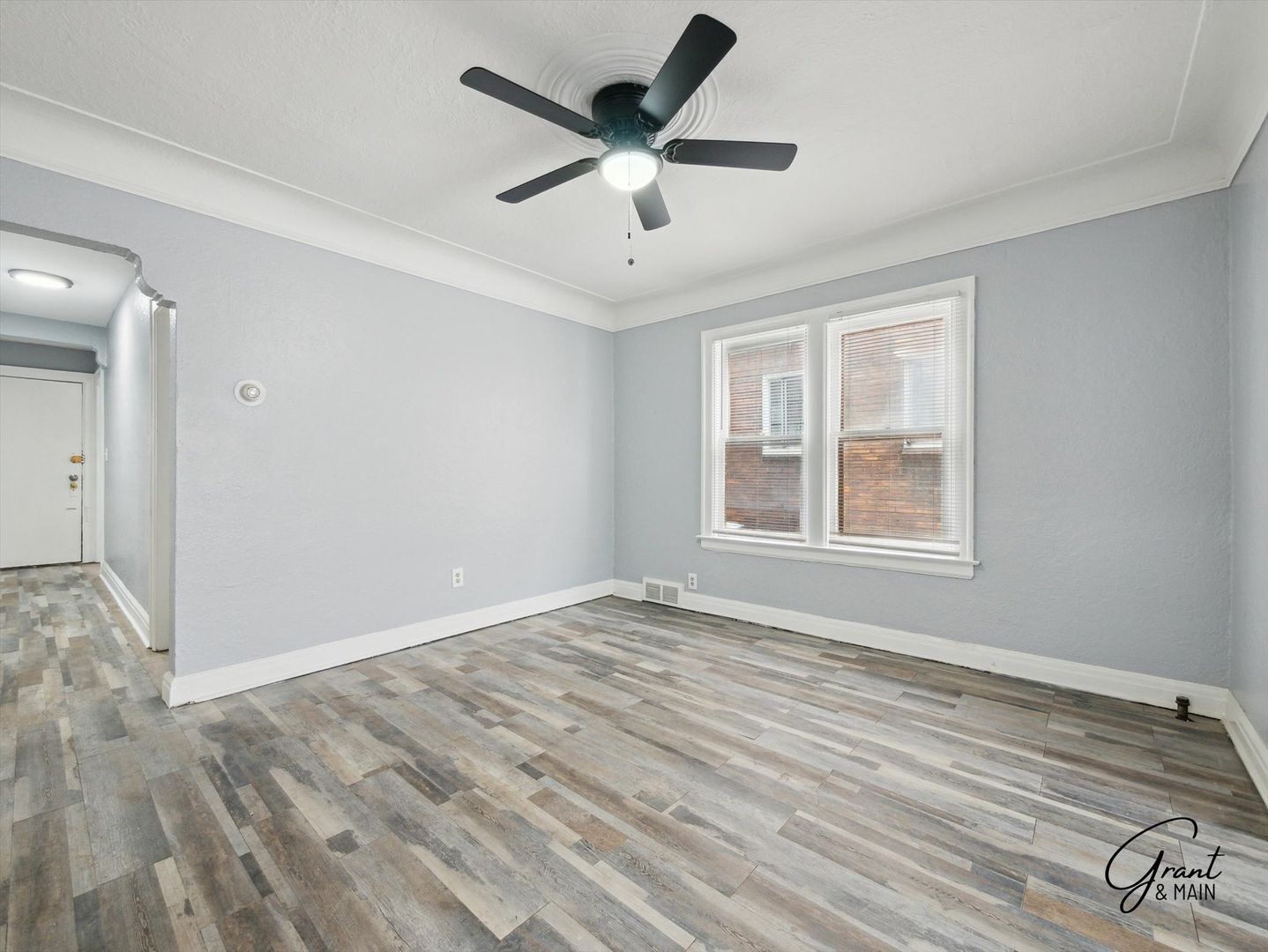 Building Photo - 16831 Mendota St