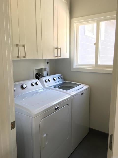 Building Photo - 148 Europa St