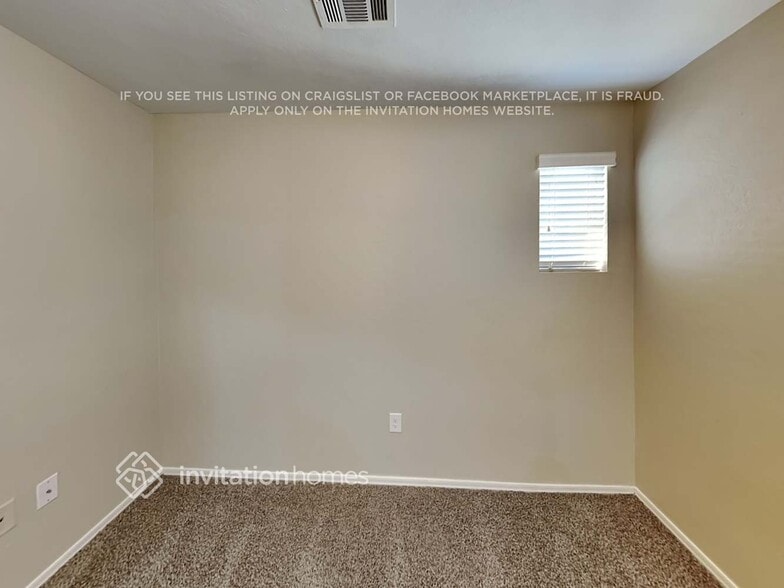 Building Photo - 8717 E Kiva Ave